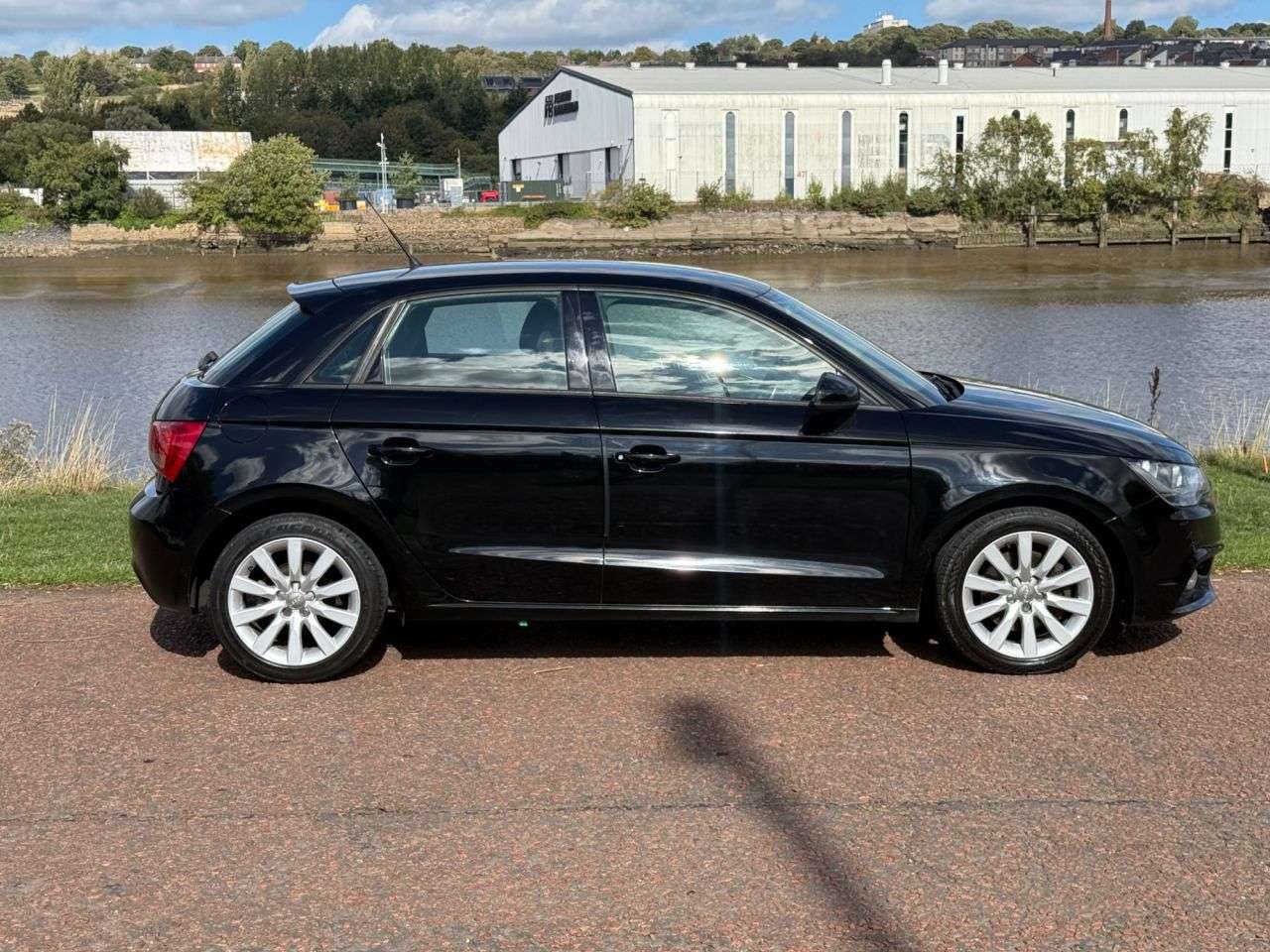 A 2014 AUDI A1 1.6 TDI Sport Sportback 5dr Diesel Manual Euro 5 (s/s) (105 ps) ***MULTI FU A 2014 AUDI A1 1.6 TDI Sport Sportback 5dr Diesel Manual Euro 5 (s/s) (105 ps) ***MULTI FU