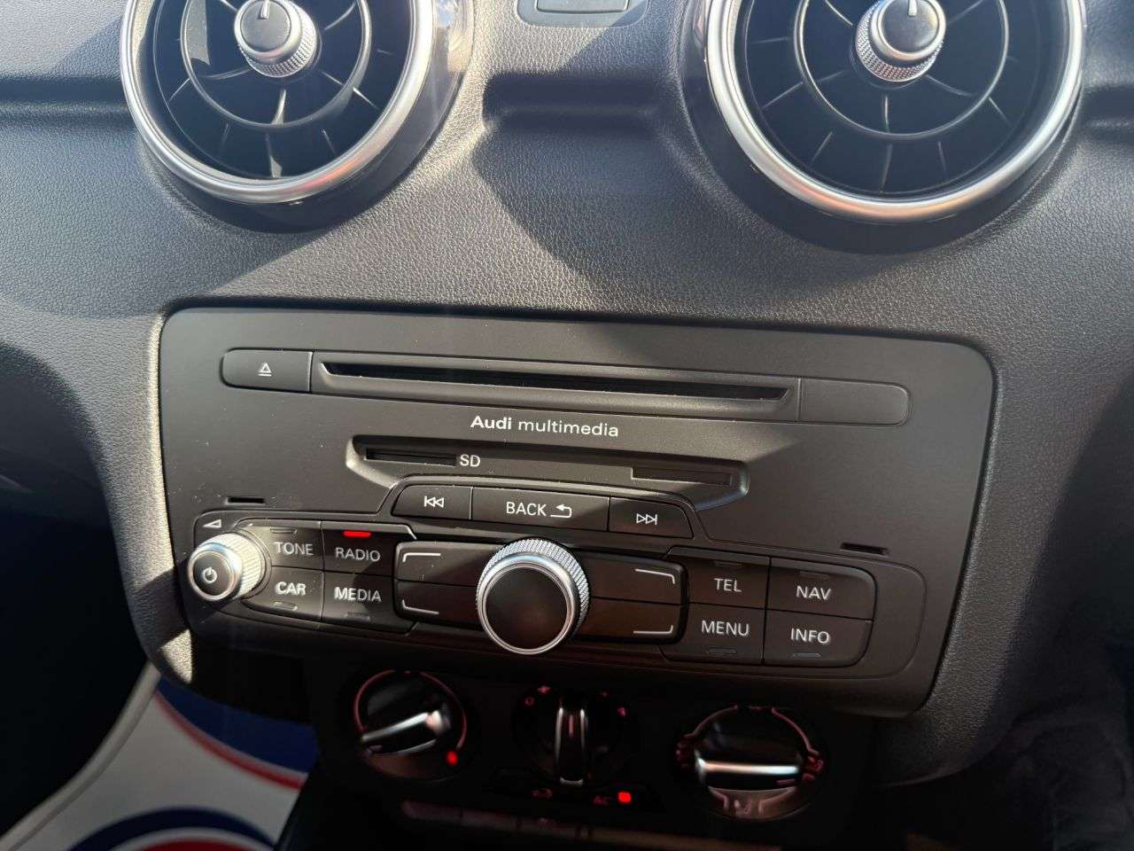 2014 AUDI A1 2014 AUDI A1