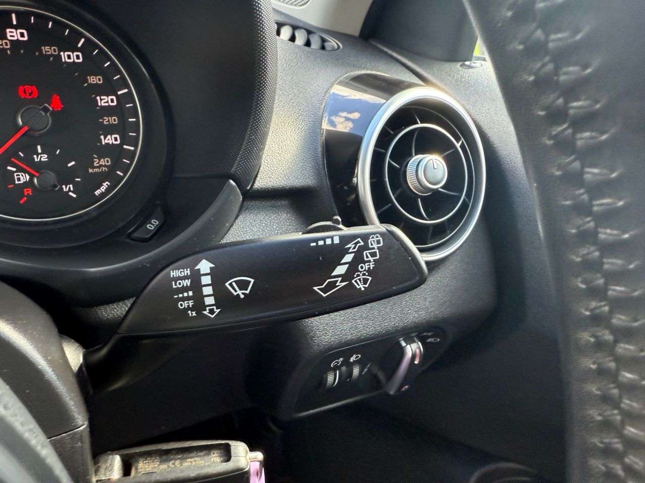 2014 AUDI A1 2014 AUDI A1