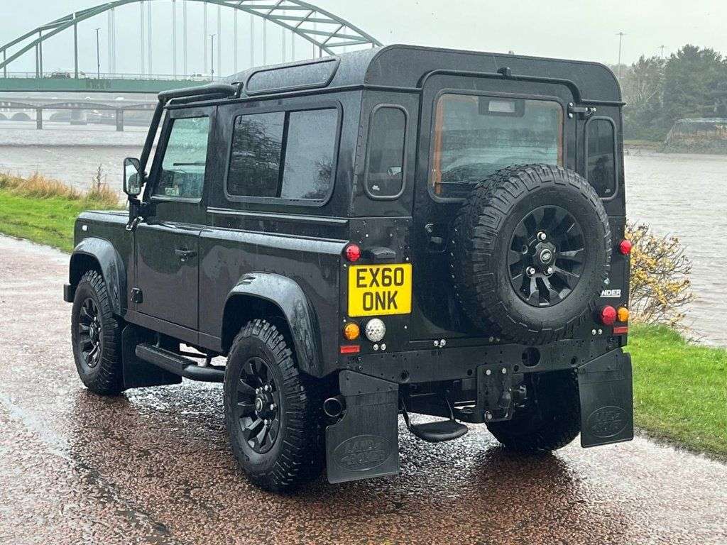 2010 LAND ROVER DEFENDER 2010 LAND ROVER DEFENDER