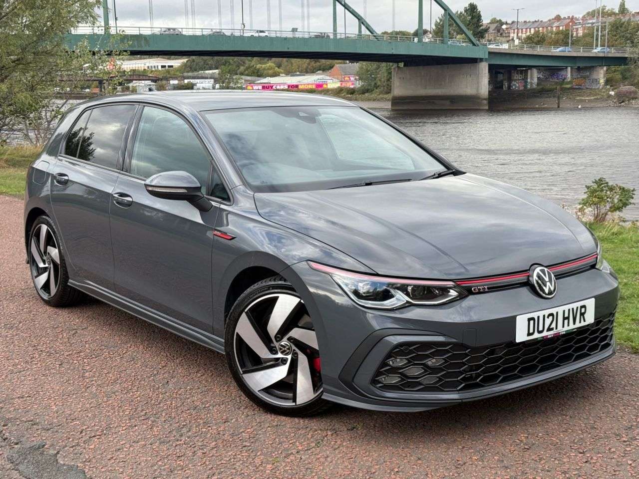 A 2021 VOLKSWAGEN GOLF 2.0 TSI GTI Hatchback 5dr Petrol DSG Euro 6 (s/s) (245 ps) **FULL SERVICE H A 2021 VOLKSWAGEN GOLF 2.0 TSI GTI Hatchback 5dr Petrol DSG Euro 6 (s/s) (245 ps) **FULL SERVICE H