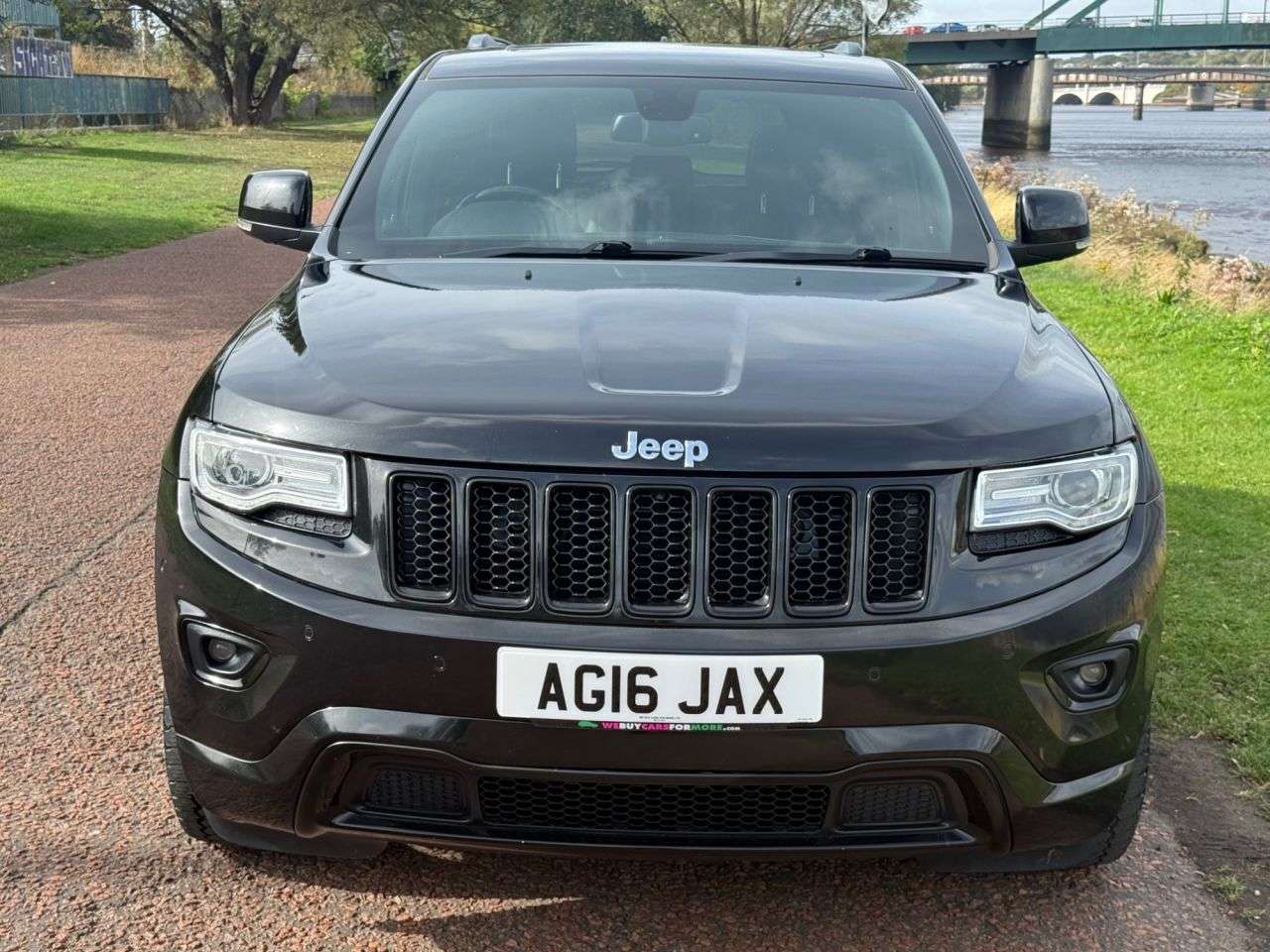 A 2016 JEEP GRAND CHEROKEE 3.0 V6 CRD Overland SUV 5dr Diesel Auto 4WD Euro 6 (247 bhp) **HEATED AND C A 2016 JEEP GRAND CHEROKEE 3.0 V6 CRD Overland SUV 5dr Diesel Auto 4WD Euro 6 (247 bhp) **HEATED AND C
