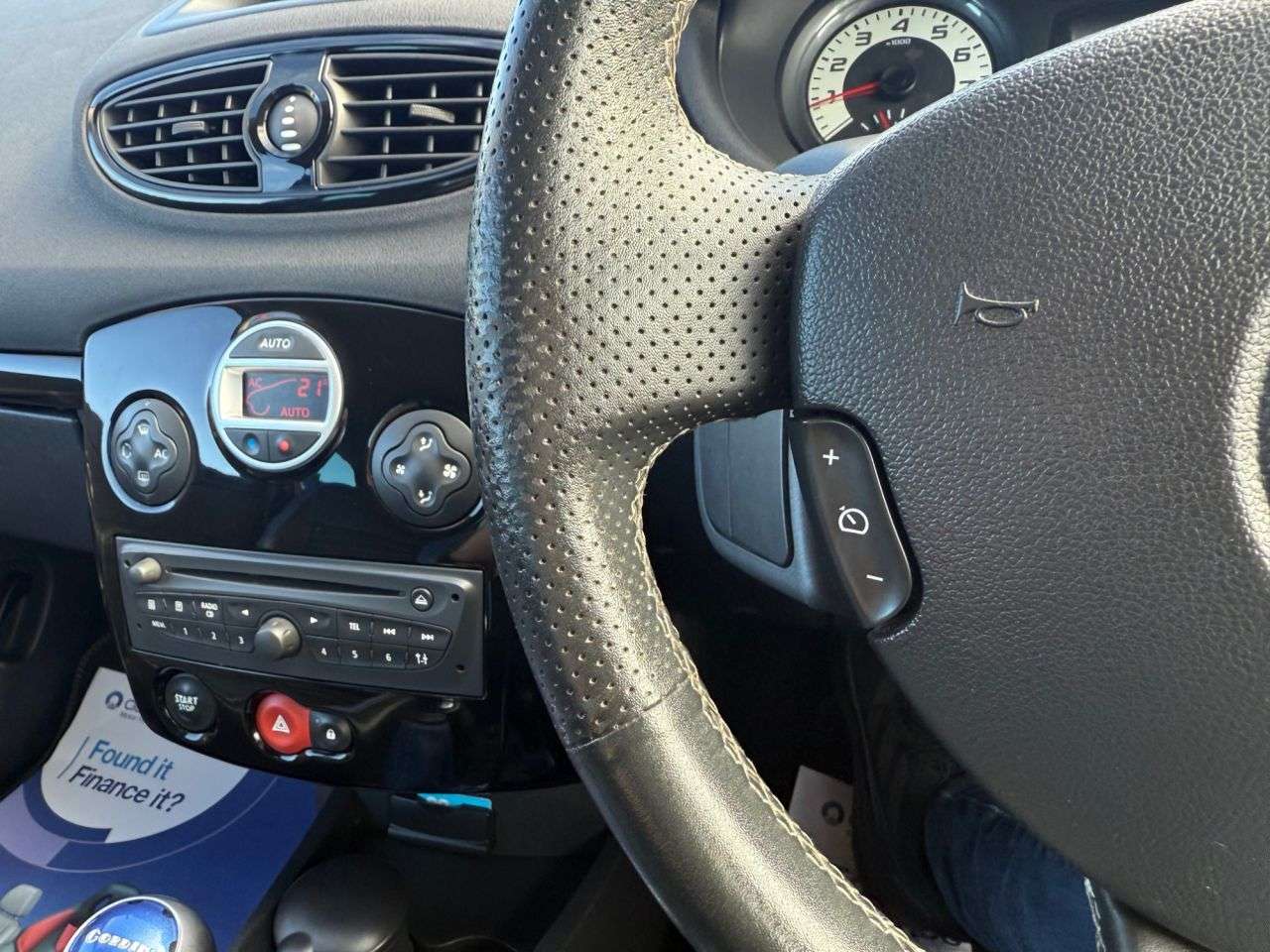2010 RENAULT CLIO 2010 RENAULT CLIO
