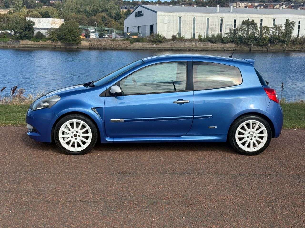 2010 RENAULT CLIO 2010 RENAULT CLIO