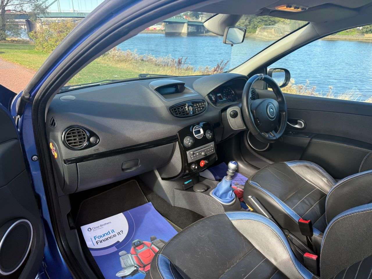 2010 RENAULT CLIO 2010 RENAULT CLIO