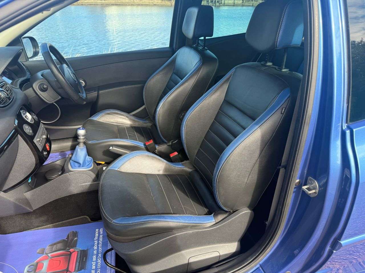 2010 RENAULT CLIO 2010 RENAULT CLIO