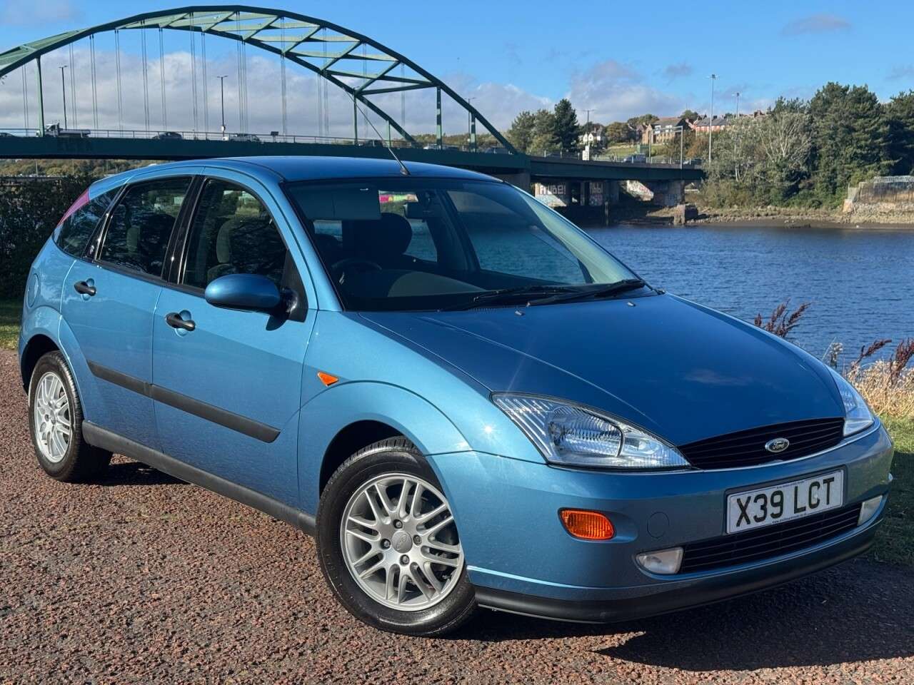 A 2000 FORD FOCUS 1.8 TDdi Ghia Hatchback 5dr Diesel Manual (143 g/km, 89 bhp) SHOW CAR, AIR A 2000 FORD FOCUS 1.8 TDdi Ghia Hatchback 5dr Diesel Manual (143 g/km, 89 bhp) SHOW CAR, AIR