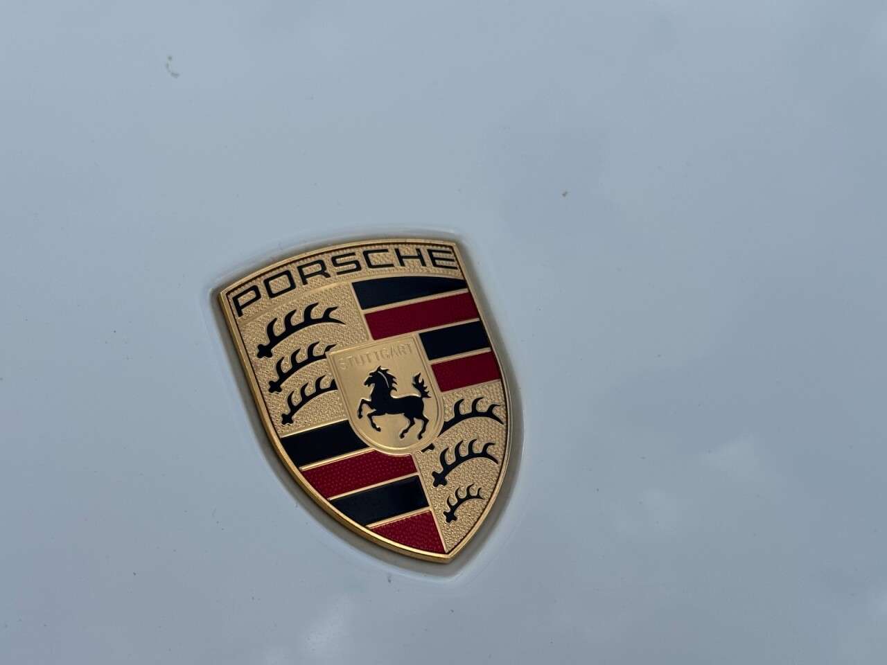 A 2016 PORSCHE MACAN 3.0T V6 GTS SUV 5dr Petrol PDK 4WD Euro 6 (s/s) (360 ps) **STUNNING GTS WIT A 2016 PORSCHE MACAN 3.0T V6 GTS SUV 5dr Petrol PDK 4WD Euro 6 (s/s) (360 ps) **STUNNING GTS WIT