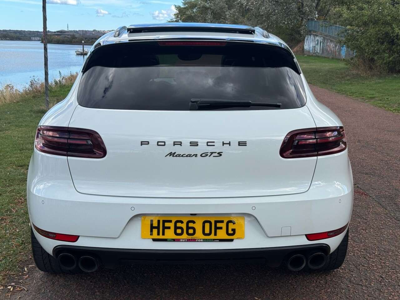 2016 PORSCHE MACAN 2016 PORSCHE MACAN
