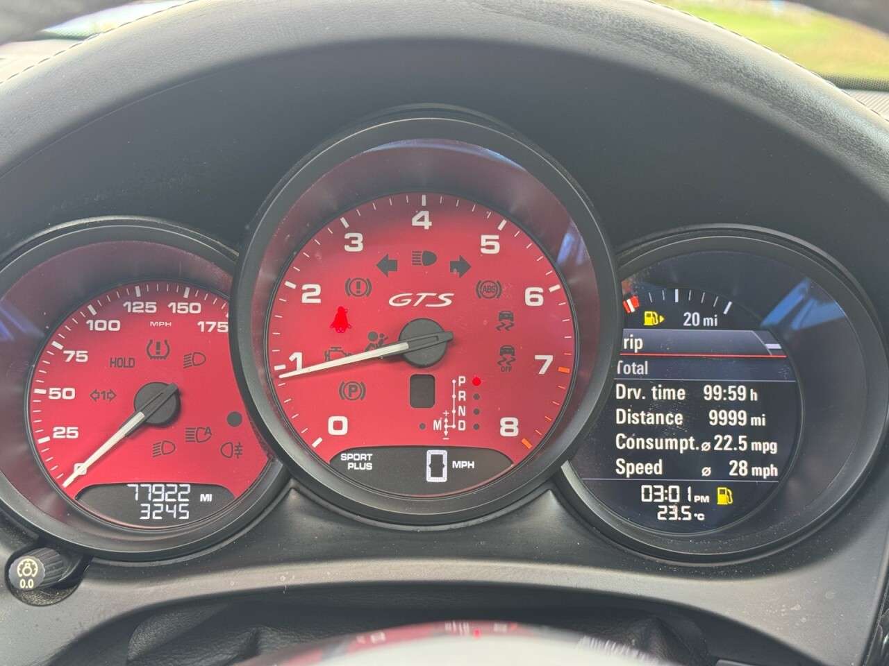 2016 PORSCHE MACAN 2016 PORSCHE MACAN