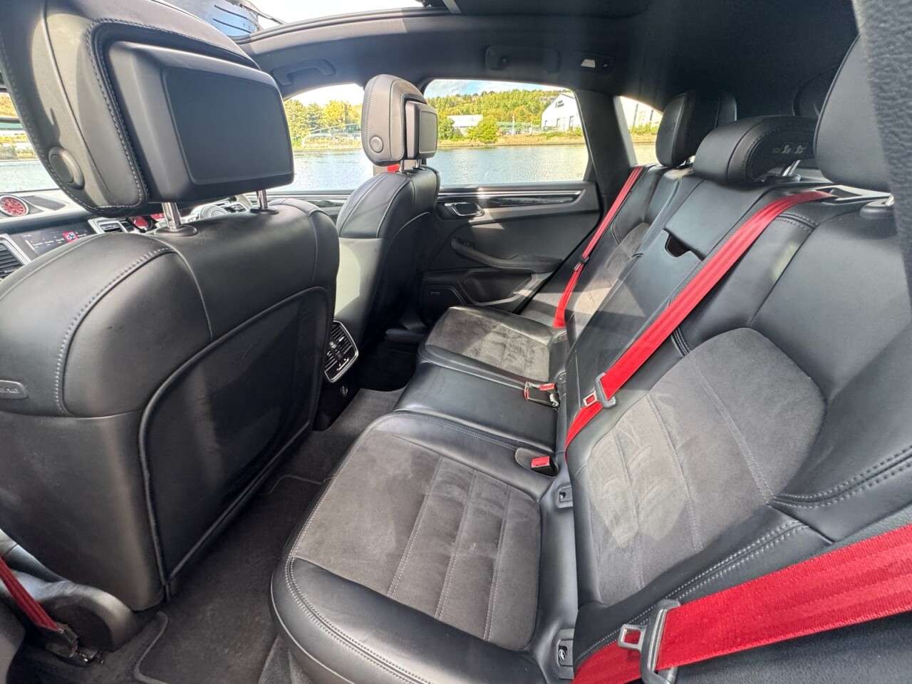 2016 PORSCHE MACAN 2016 PORSCHE MACAN