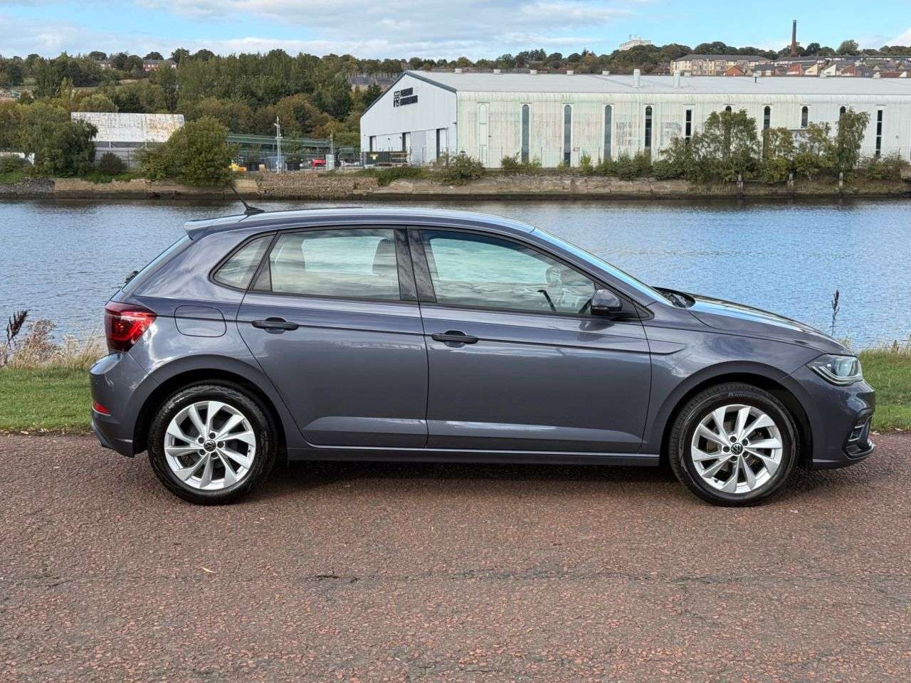 A 2021 VOLKSWAGEN POLO 1.0 TSI Style Hatchback 5dr Petrol Manual Euro 6 (s/s) (95 ps) **DIGITAL DI A 2021 VOLKSWAGEN POLO 1.0 TSI Style Hatchback 5dr Petrol Manual Euro 6 (s/s) (95 ps) **DIGITAL DI