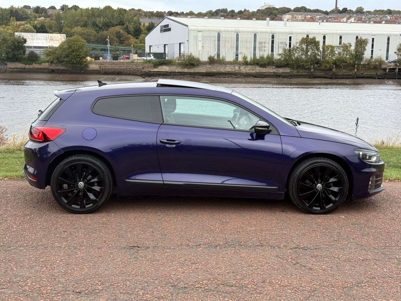 A 2016 VOLKSWAGEN SCIROCCO 2.0 TDI BlueMotion Tech GT Hatchback 3dr Diesel Manual Euro 6 (s/s) (150 ps A 2016 VOLKSWAGEN SCIROCCO 2.0 TDI BlueMotion Tech GT Hatchback 3dr Diesel Manual Euro 6 (s/s) (150 ps