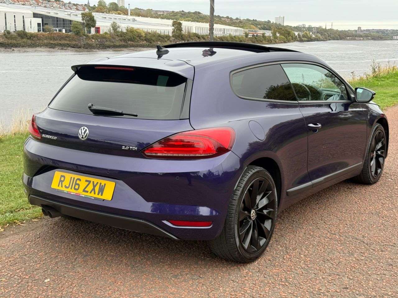 A 2016 VOLKSWAGEN SCIROCCO 2.0 TDI BlueMotion Tech GT Hatchback 3dr Diesel Manual Euro 6 (s/s) (150 ps A 2016 VOLKSWAGEN SCIROCCO 2.0 TDI BlueMotion Tech GT Hatchback 3dr Diesel Manual Euro 6 (s/s) (150 ps