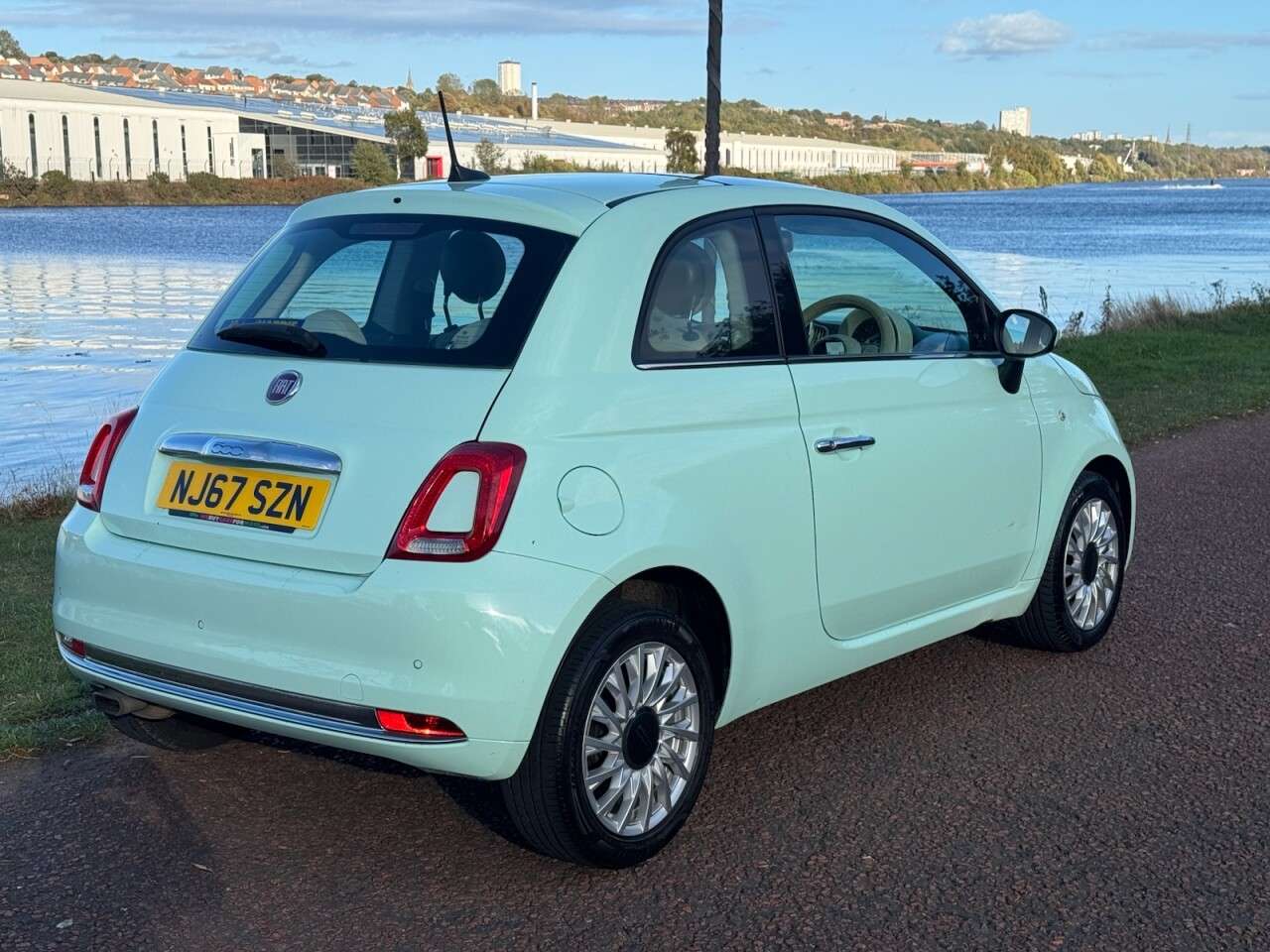 2017 FIAT 500 2017 FIAT 500