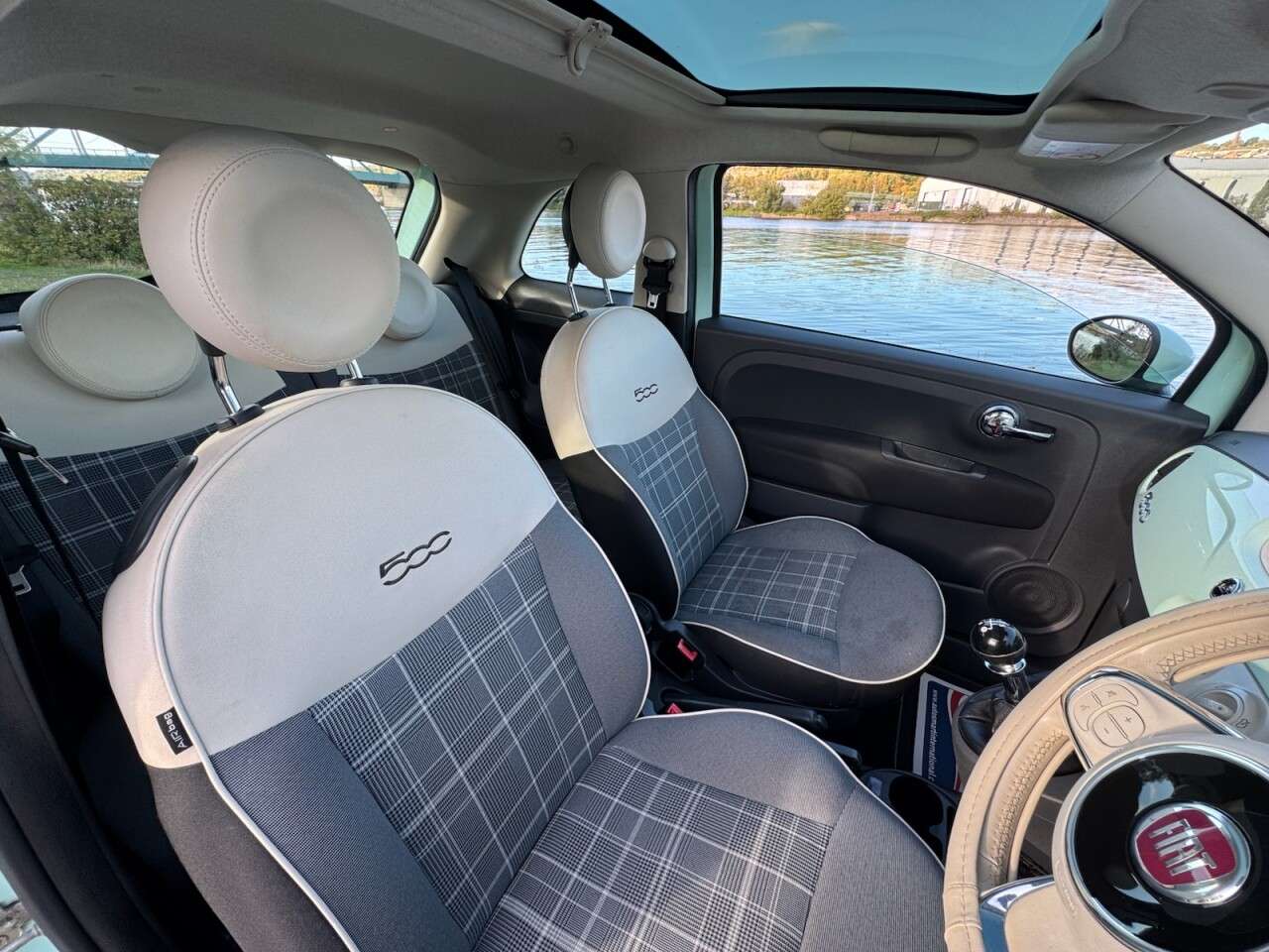 2017 FIAT 500 2017 FIAT 500