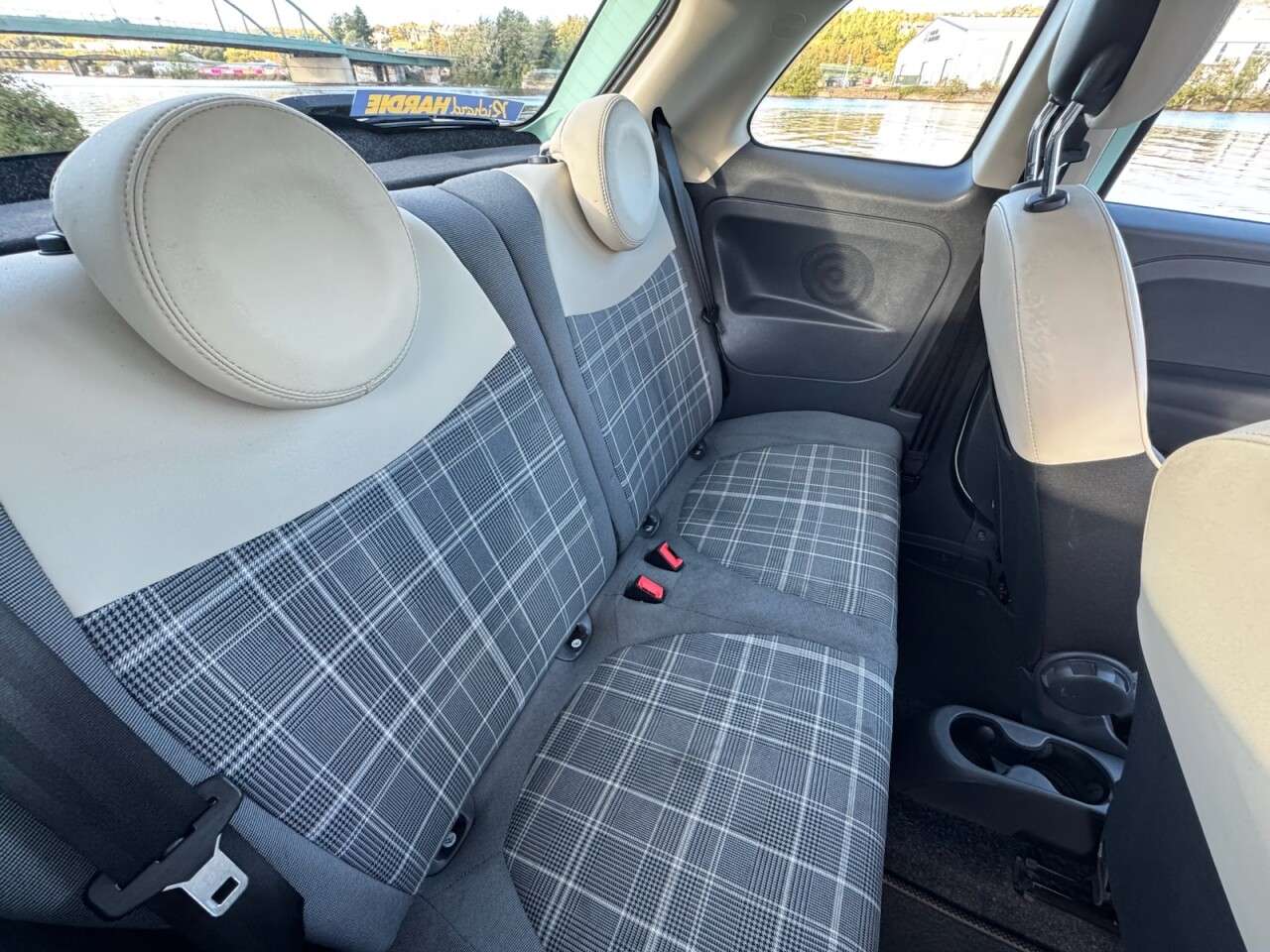 2017 FIAT 500 2017 FIAT 500