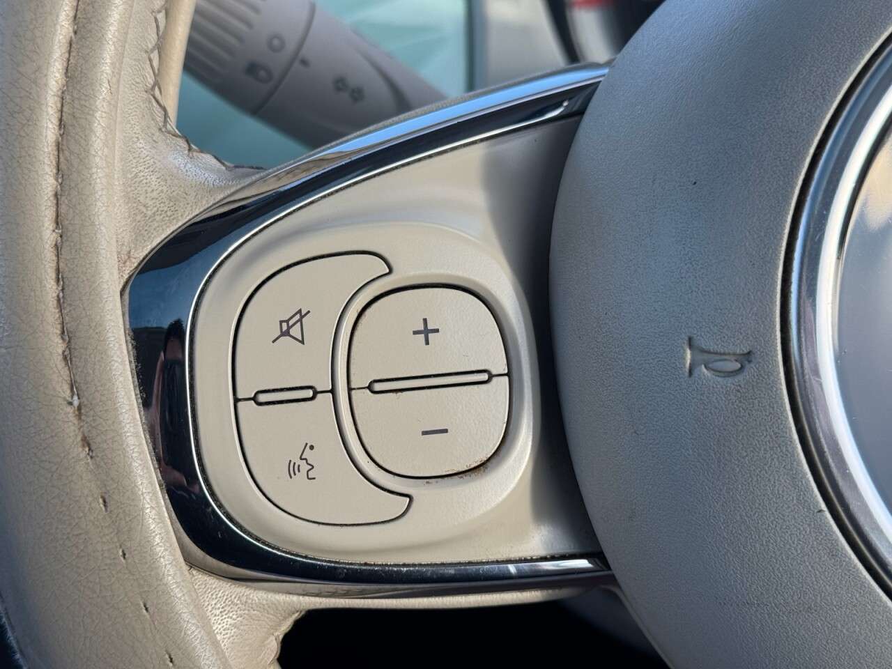 2017 FIAT 500 2017 FIAT 500