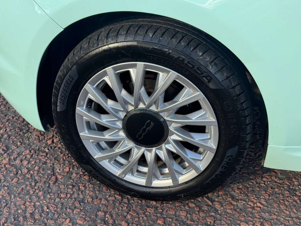 2017 FIAT 500 2017 FIAT 500