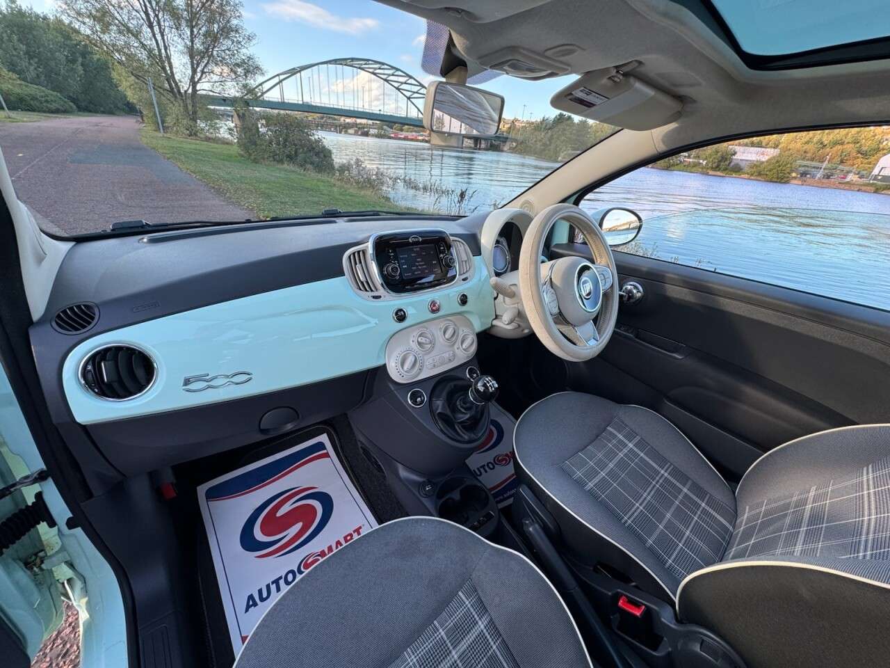 2017 FIAT 500 2017 FIAT 500
