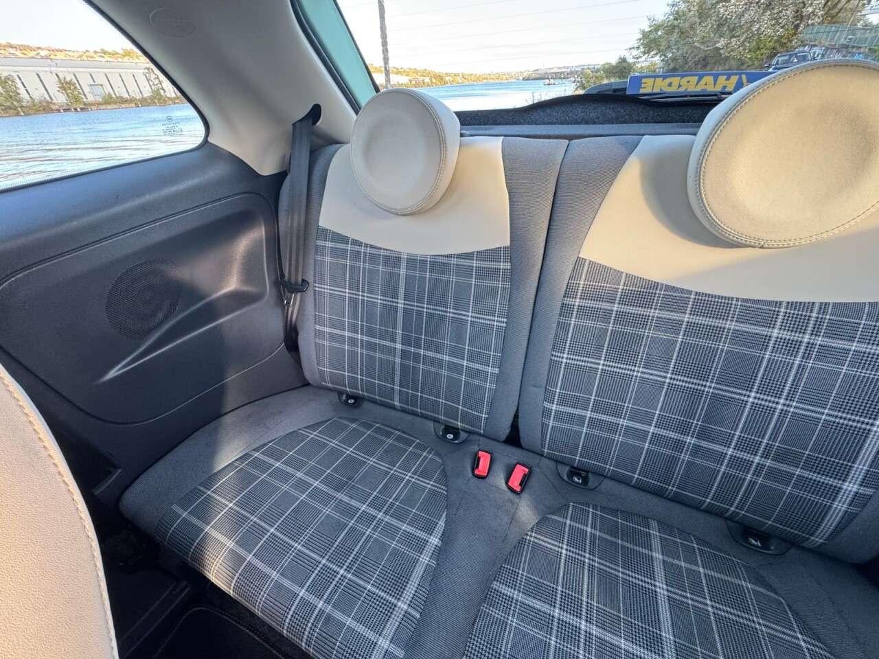 2017 FIAT 500 2017 FIAT 500