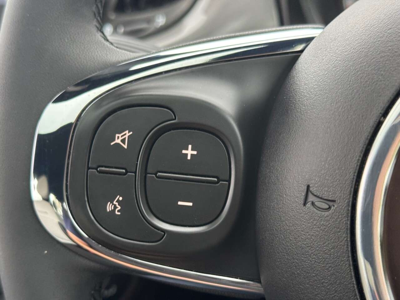2022 FIAT 500 2022 FIAT 500