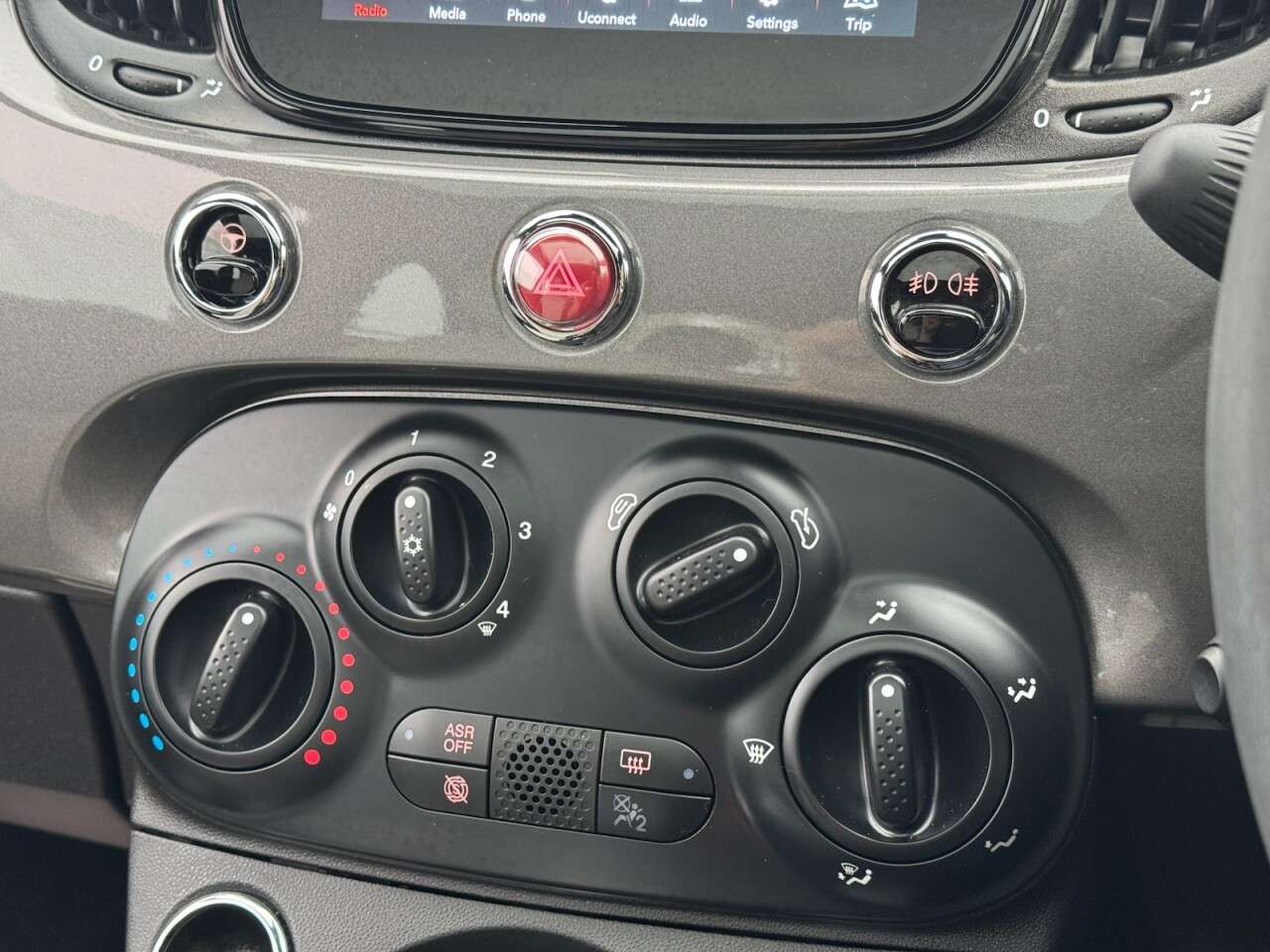 2022 FIAT 500 2022 FIAT 500
