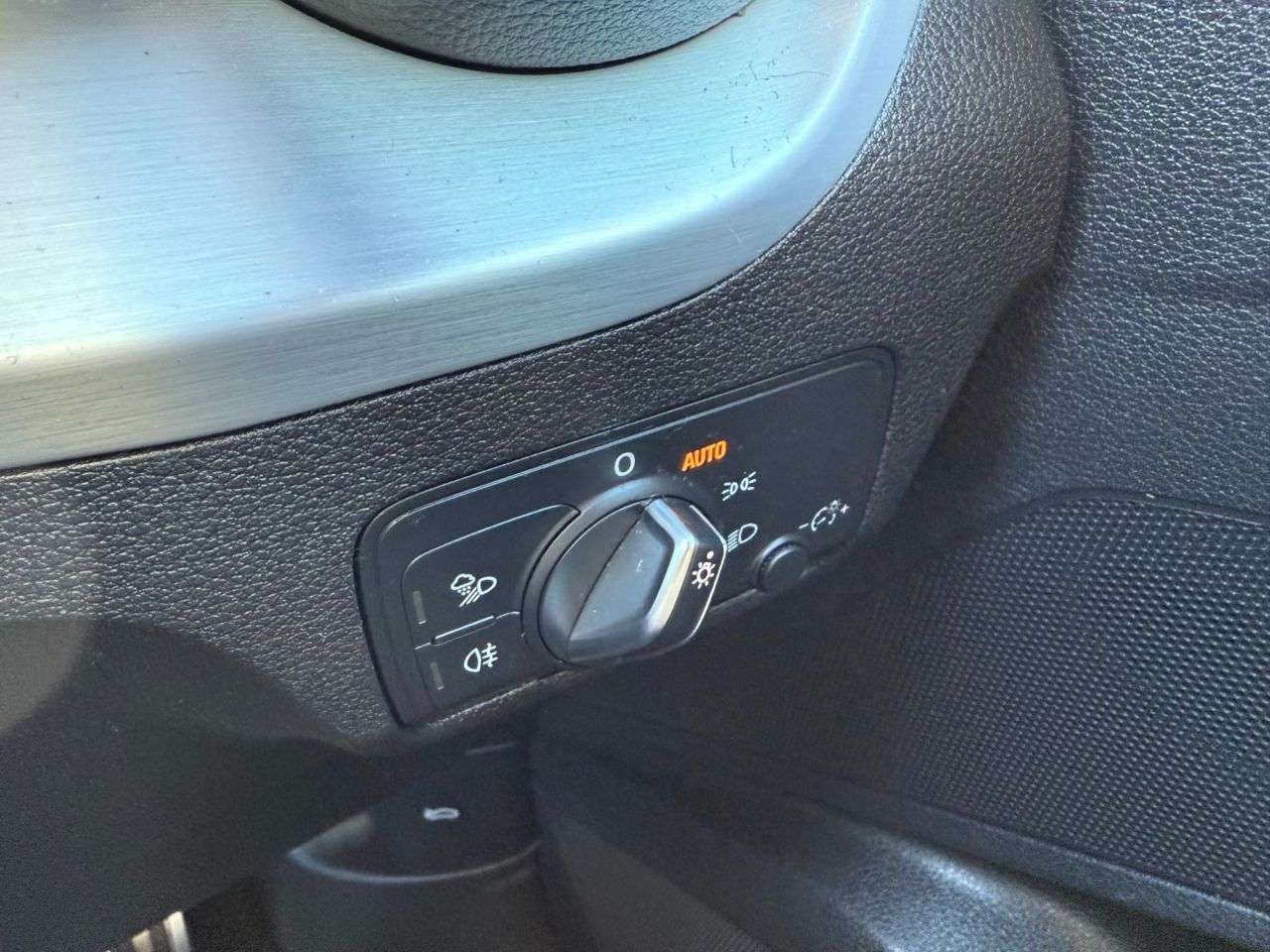 2020 AUDI Q2 2020 AUDI Q2