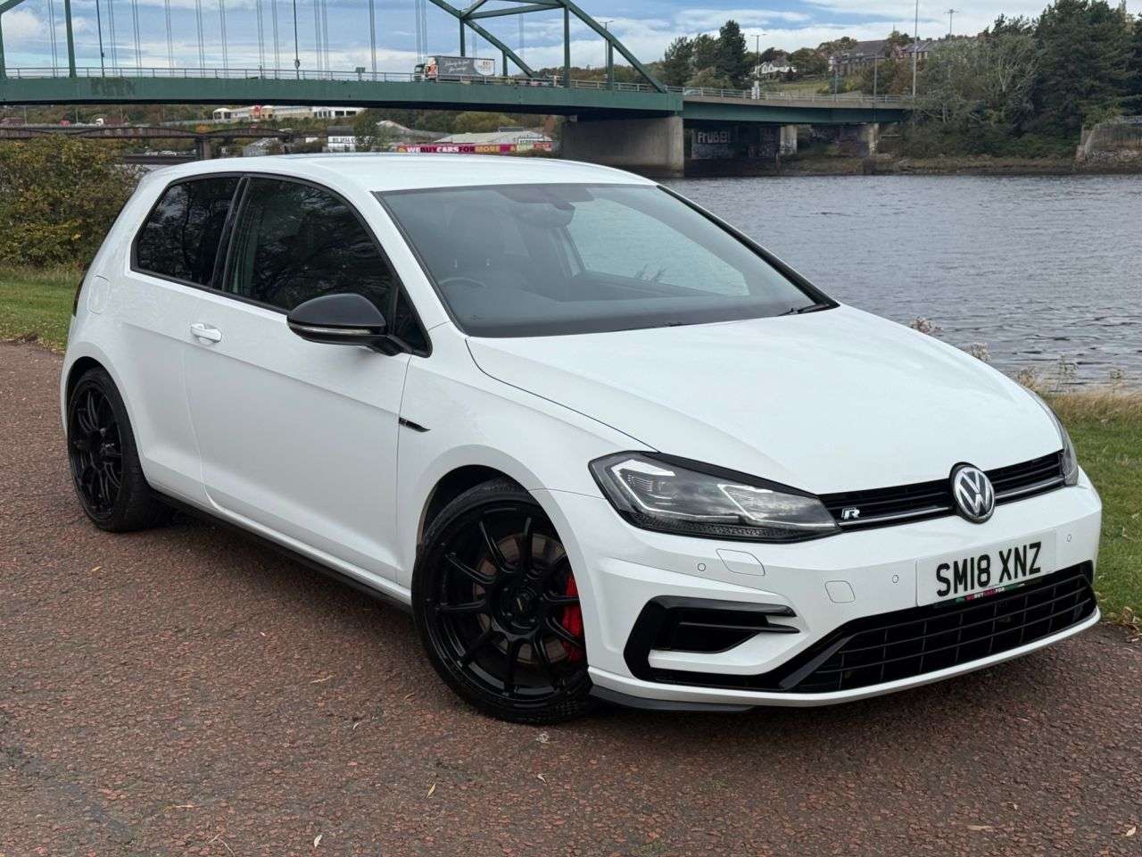 A 2018 VOLKSWAGEN GOLF 2.0 TSI R Hatchback 3dr Petrol DSG 4Motion Euro 6 (s/s) (310 ps) ***UPGRADE A 2018 VOLKSWAGEN GOLF 2.0 TSI R Hatchback 3dr Petrol DSG 4Motion Euro 6 (s/s) (310 ps) ***UPGRADE