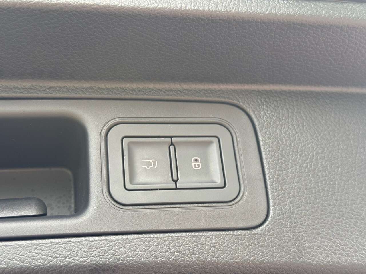 2025 BYD SEAL U 2025 BYD SEAL U