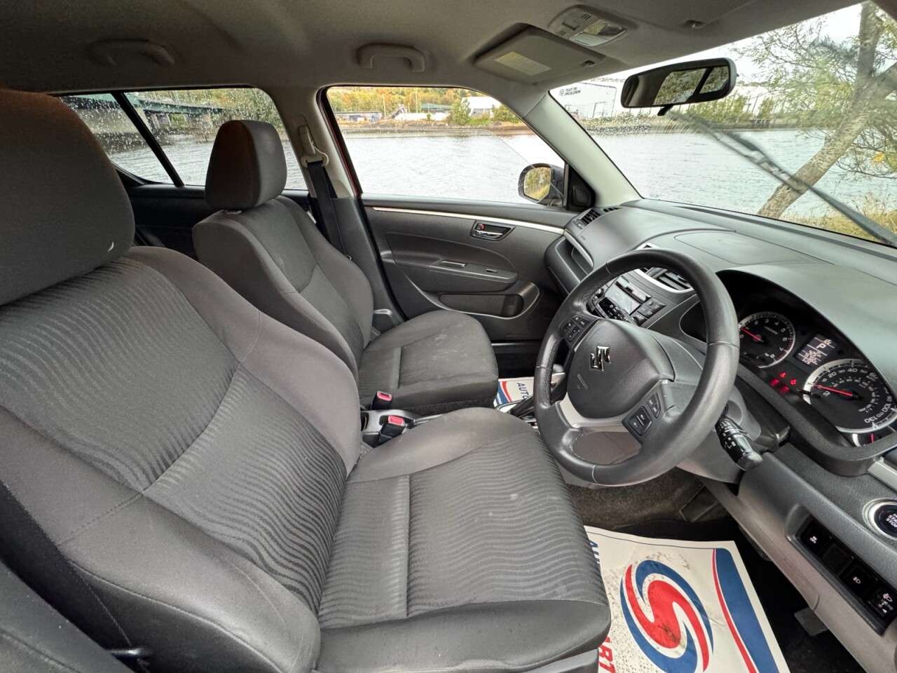 2012 SUZUKI SWIFT 2012 SUZUKI SWIFT