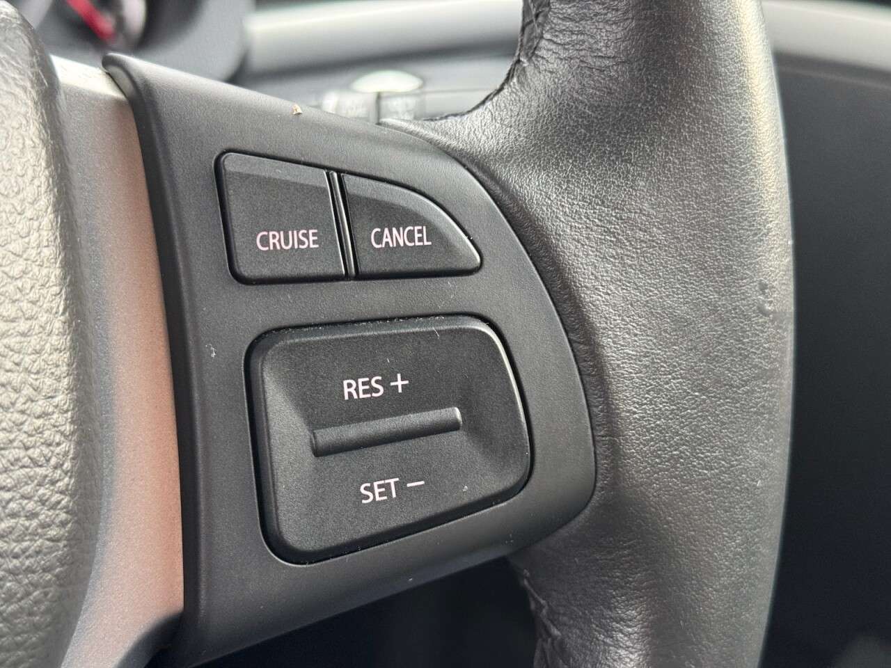 2012 SUZUKI SWIFT 2012 SUZUKI SWIFT