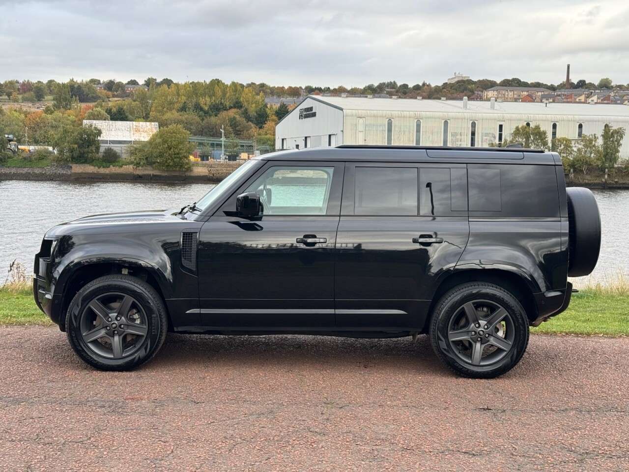 2025 LAND ROVER DEFENDER 110 2025 LAND ROVER DEFENDER 110