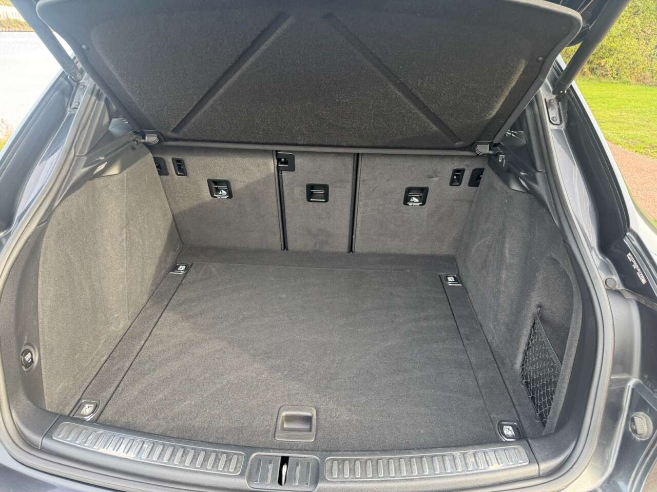 2019 PORSCHE MACAN 2019 PORSCHE MACAN