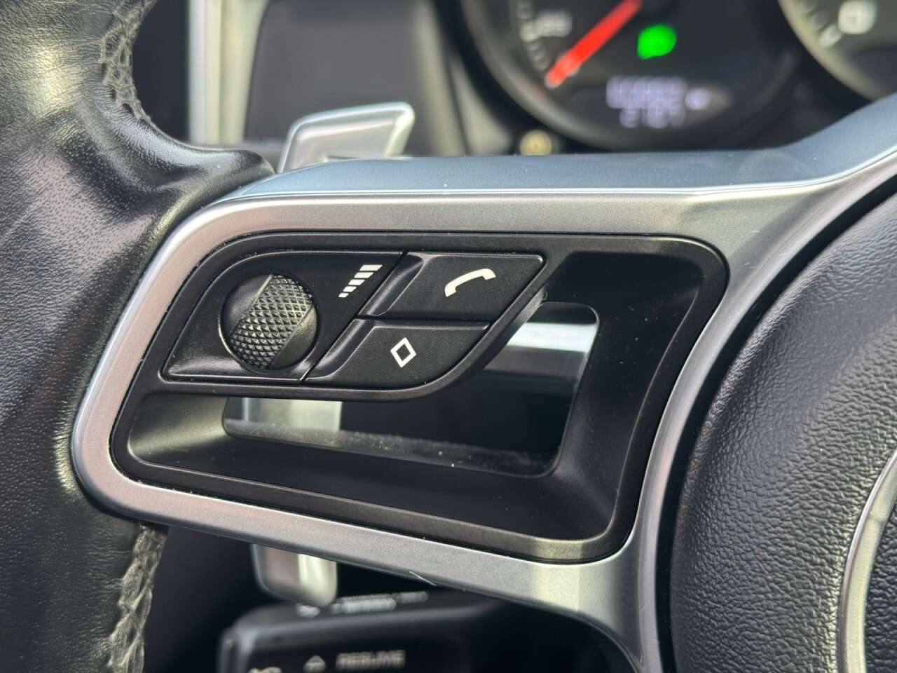 2019 PORSCHE MACAN 2019 PORSCHE MACAN