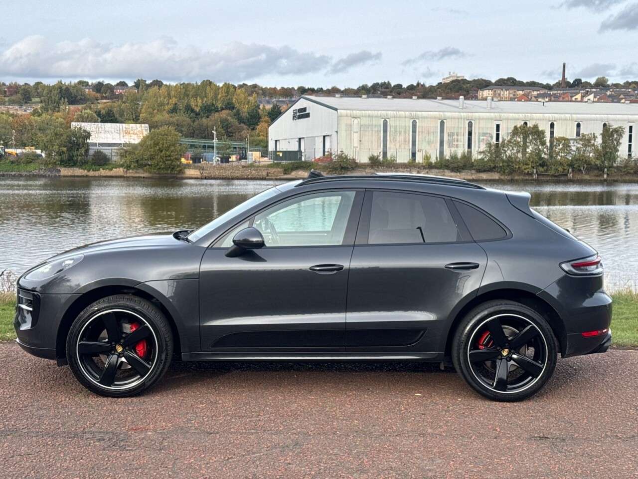 2019 PORSCHE MACAN 2019 PORSCHE MACAN