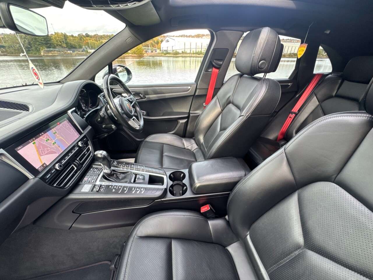 2019 PORSCHE MACAN 2019 PORSCHE MACAN