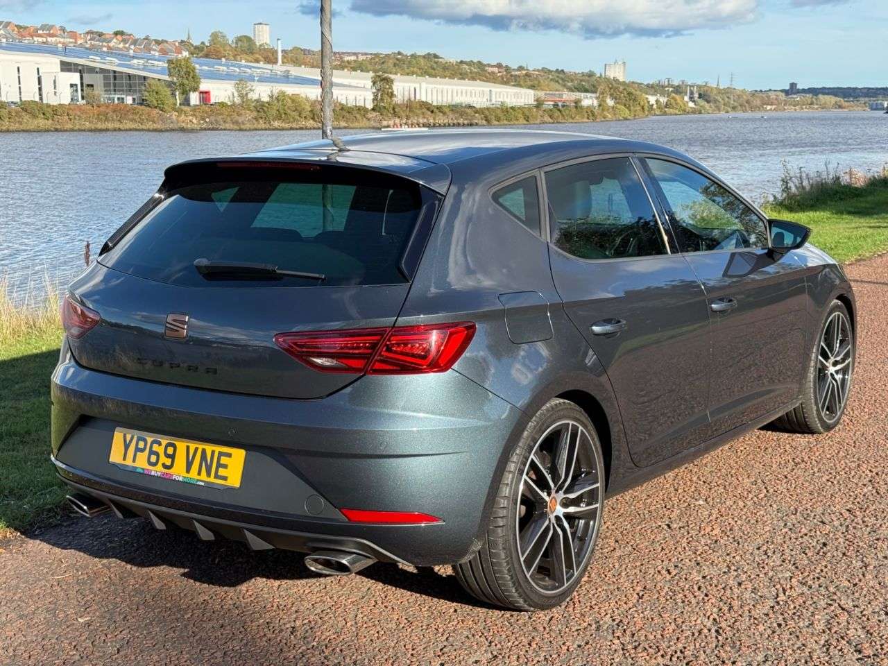 A 2019 SEAT LEON 2.0 TSI Cupra 290 Hatchback 5dr Petrol DSG Euro 6 (s/s) (290 ps) **DSG AUTO A 2019 SEAT LEON 2.0 TSI Cupra 290 Hatchback 5dr Petrol DSG Euro 6 (s/s) (290 ps) **DSG AUTO