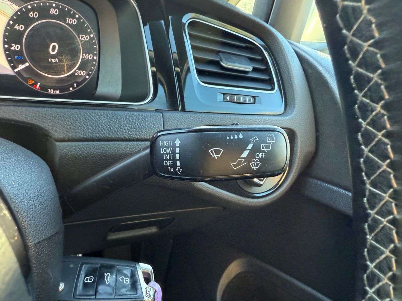 2017 VOLKSWAGEN GOLF 2017 VOLKSWAGEN GOLF