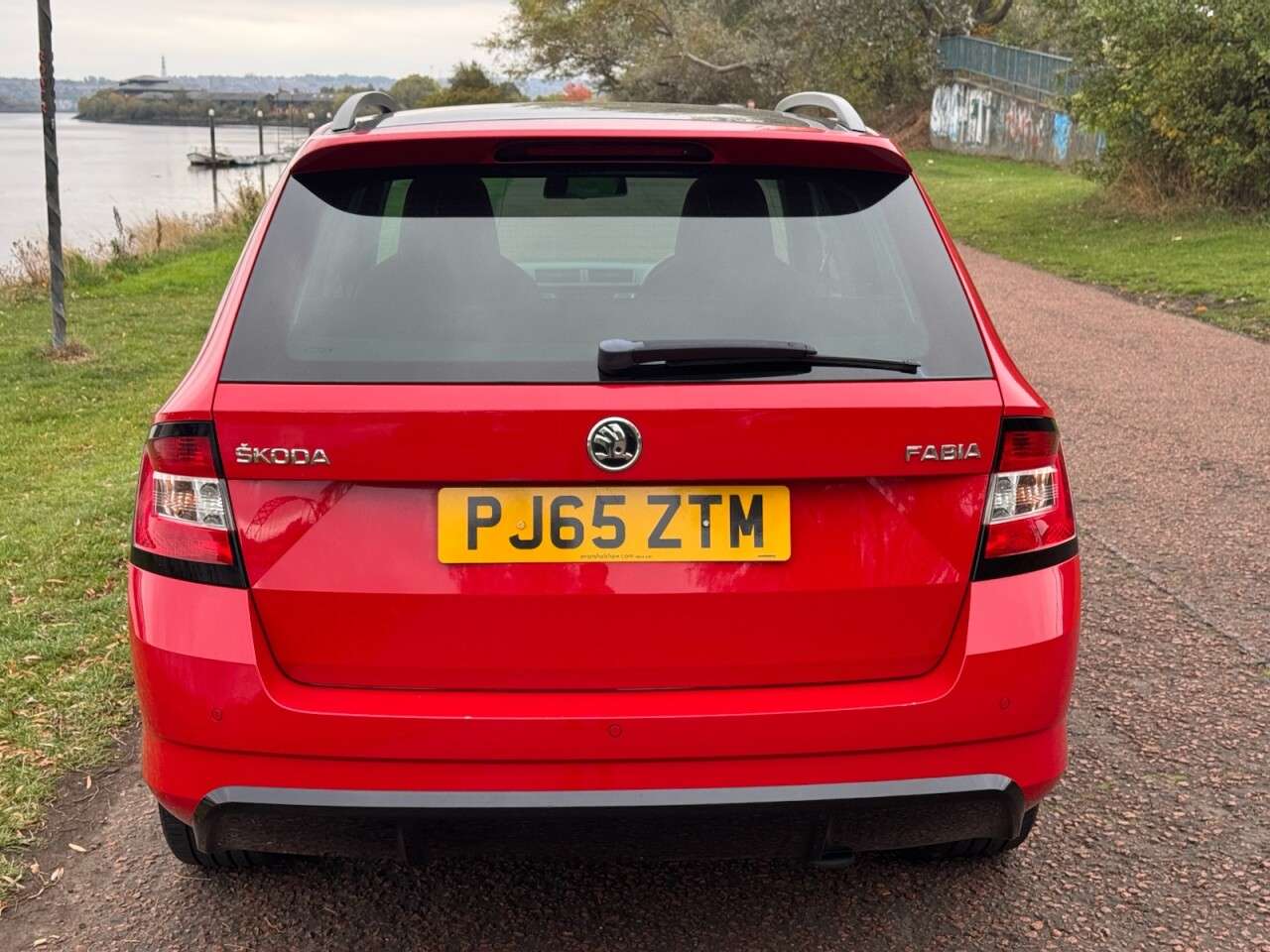 2015 SKODA FABIA 2015 SKODA FABIA