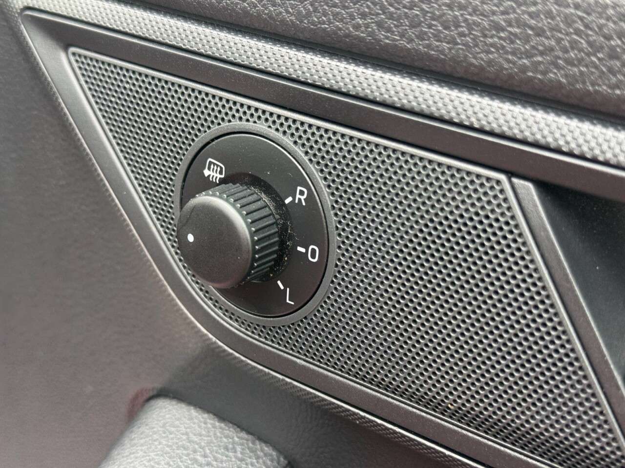 2015 SKODA FABIA 2015 SKODA FABIA