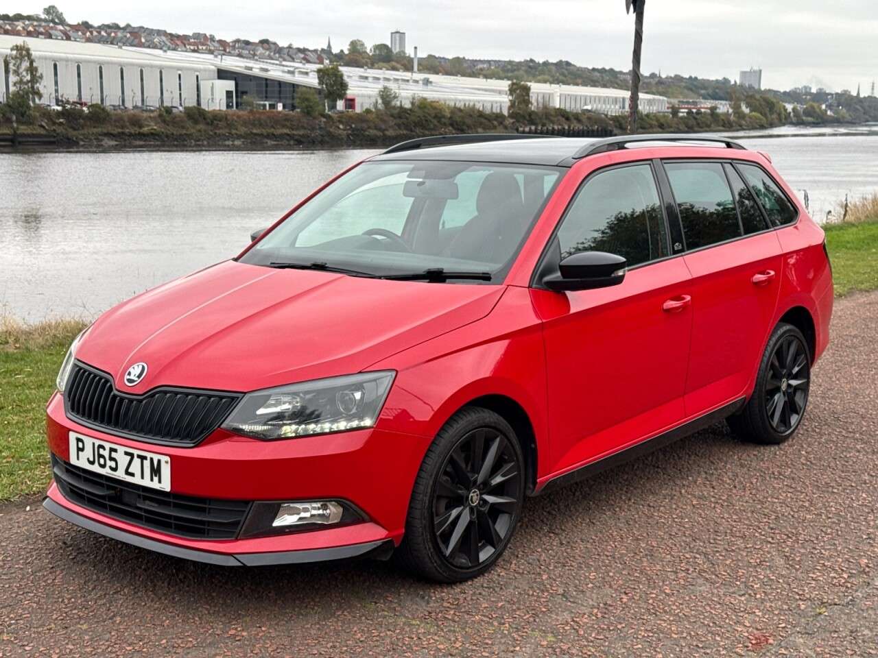 2015 SKODA FABIA 2015 SKODA FABIA
