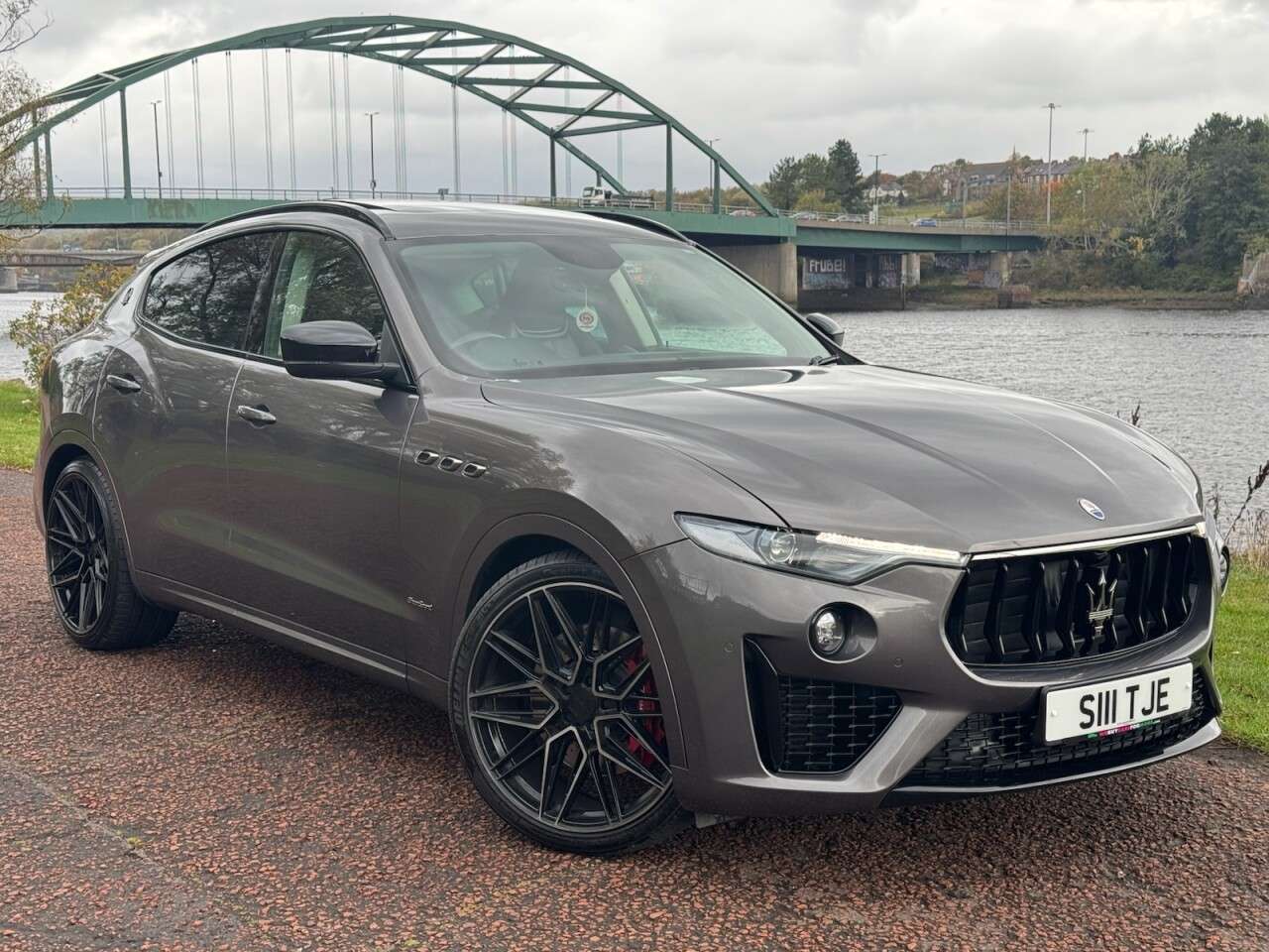 A 2019 MASERATI LEVANTE 3.0 V6 SUV 5dr Petrol ZF 4WD Euro 6 (s/s) (350 ps) ***APPLE CARPLAY*** A 2019 MASERATI LEVANTE 3.0 V6 SUV 5dr Petrol ZF 4WD Euro 6 (s/s) (350 ps) ***APPLE CARPLAY***
