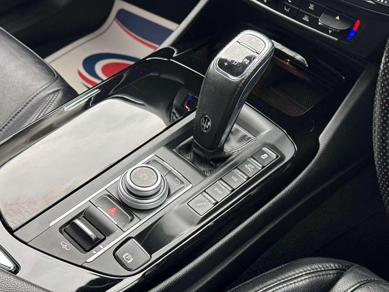 2019 MASERATI LEVANTE 2019 MASERATI LEVANTE