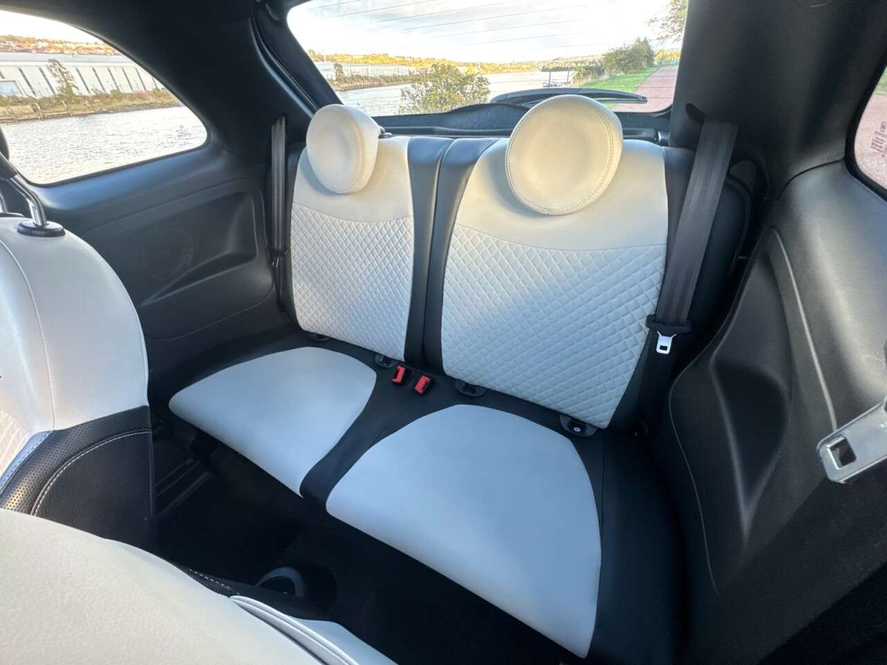 2022 FIAT 500 2022 FIAT 500