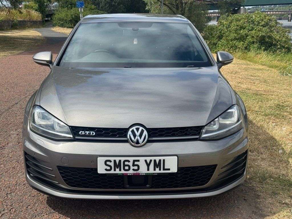 A 2015 VOLKSWAGEN GOLF 2.0 TDI BlueMotion Tech GTD Hatchback 5dr Diesel DSG Euro 6 (s/s) (184 ps) A 2015 VOLKSWAGEN GOLF 2.0 TDI BlueMotion Tech GTD Hatchback 5dr Diesel DSG Euro 6 (s/s) (184 ps)