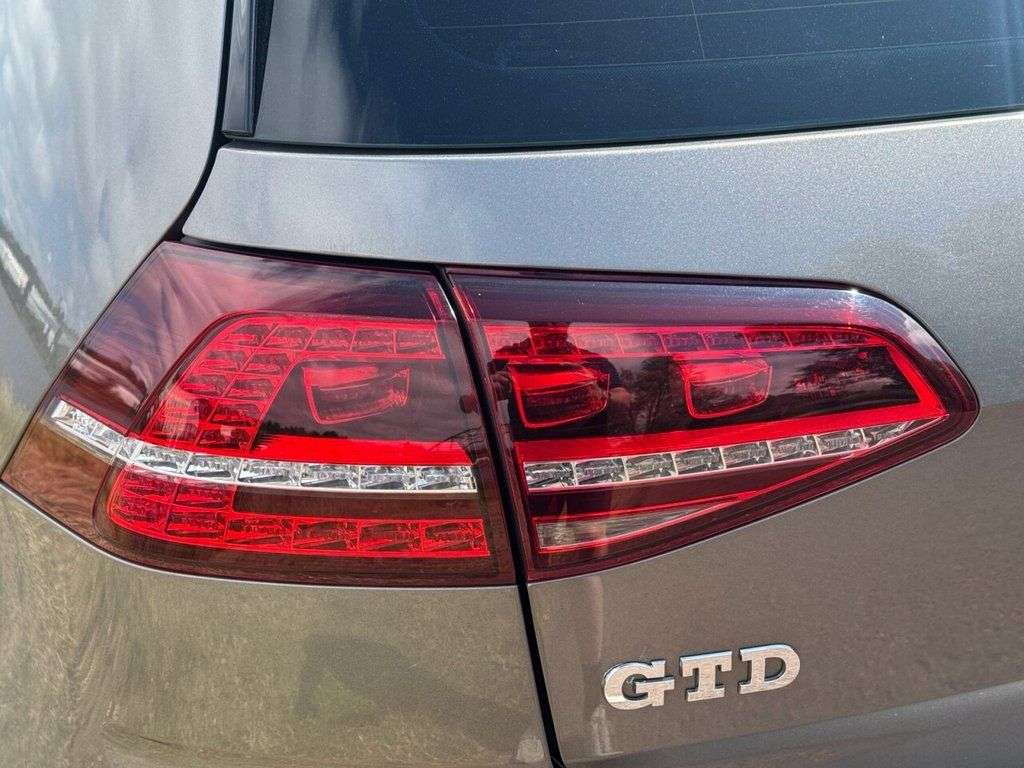 2015 VOLKSWAGEN GOLF 2015 VOLKSWAGEN GOLF