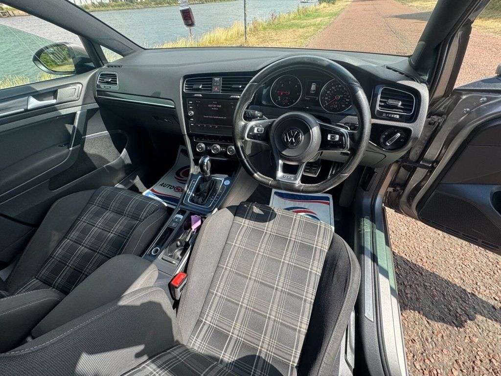 2015 VOLKSWAGEN GOLF 2015 VOLKSWAGEN GOLF