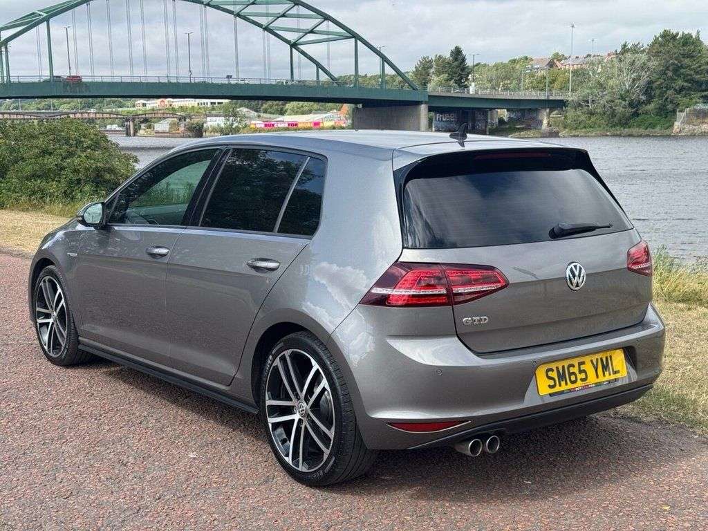 2015 VOLKSWAGEN GOLF 2015 VOLKSWAGEN GOLF