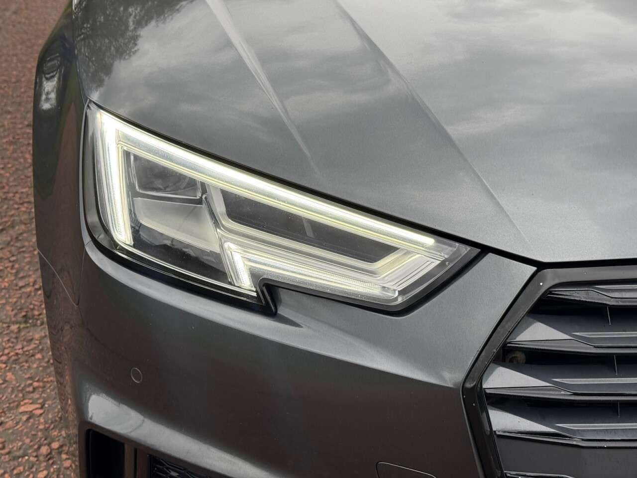 A 2016 AUDI A4 2.0 TDI ultra S line Saloon 4dr Diesel Manual Euro 6 (s/s) (190 ps) CLIMATE A 2016 AUDI A4 2.0 TDI ultra S line Saloon 4dr Diesel Manual Euro 6 (s/s) (190 ps) CLIMATE